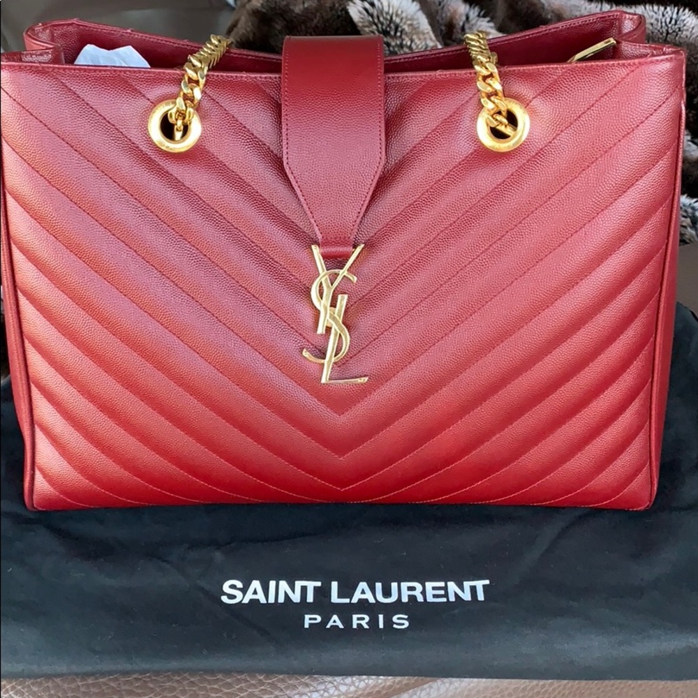 Authentic SAINT LAURENT Grain De Poudre Shopper